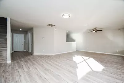 11659 Evesborough Drive, Houston, TX 77099 - Photo 5