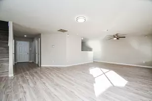 11659 Evesborough Dr, Houston, TX 77099 - Photo 5