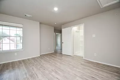 11659 Evesborough Drive, Houston, TX 77099 - Photo 17