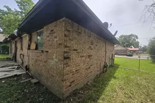 1303 N Mason Ave, Cleveland, TX 77327 - Photo 9