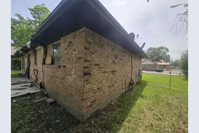 1303 N Mason Avenue, Cleveland, TX 77327 - Photo 11
