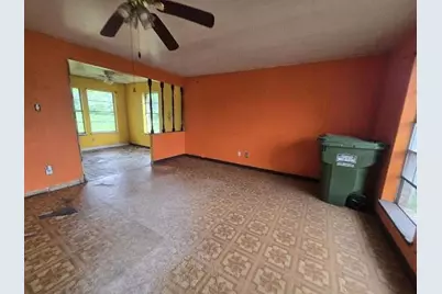 1303 N Mason Avenue, Cleveland, TX 77327 - Photo 3
