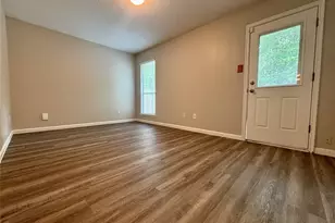 8816 E Buffalo Cir, Willis, TX 77378 - Photo 11