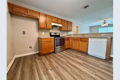 8816 E Buffalo Circle, Willis, TX 77378 - Photo 5