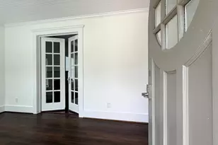 1968 W McKinney St, Houston, TX 77019 - Photo 5