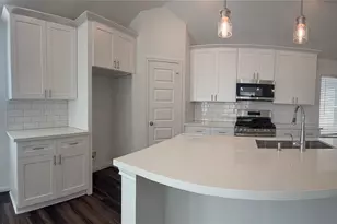 14963 Eagle Feather Dr Dr, Houston, TX 77090 - Photo 9