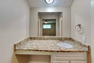 16014 Logan Rock Rd, Houston, TX 77489 - Photo 13