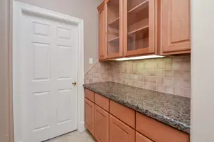 5835 Stratford Gardens Dr, Sugar Land, TX 77479 - Photo 5