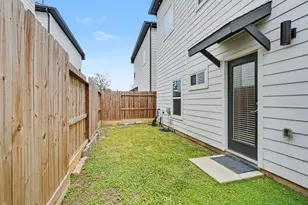 2504 W Tidwell Rd, Houston, TX 77091 - Photo 15