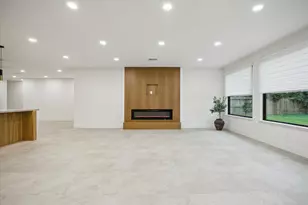 1423 Mapleton Dr, Houston, TX 77043 - Photo 19