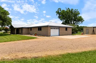 1201 Fm 1862, Blessing, TX 77419 - Photo 11