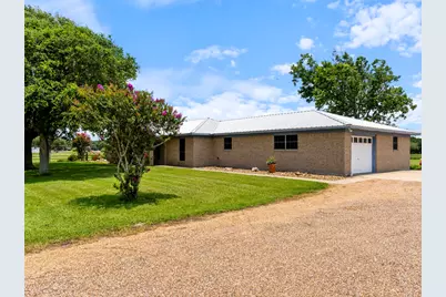 1201 Fm 1862, Blessing, TX 77419 - Photo 5