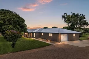 1201 Fm 1862, Blessing, TX 77419 - Photo 3