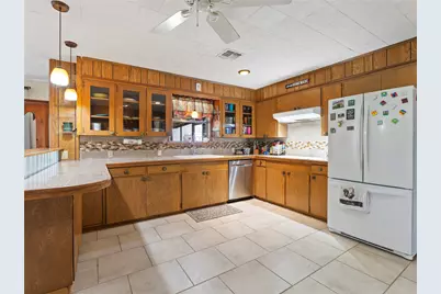 1201 Fm 1862, Blessing, TX 77419 - Photo 7