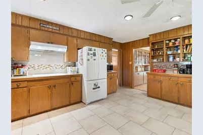 1201 Fm 1862, Blessing, TX 77419 - Photo 9