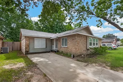 5022 Castlecreek Lane, Houston, TX 77053 - Photo 1
