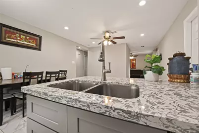 5022 Castlecreek Lane, Houston, TX 77053 - Photo 19