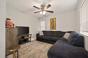 5022 Castlecreek Ln, Houston, TX 77053 - Photo 7