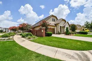 4827 Bellwood Springs Ln, Sugar Land, TX 77479 - Photo 3