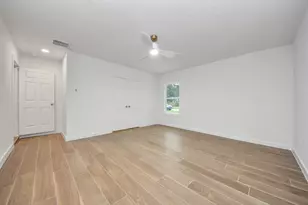 803 Coleman St, Dayton, TX 77535 - Photo 27