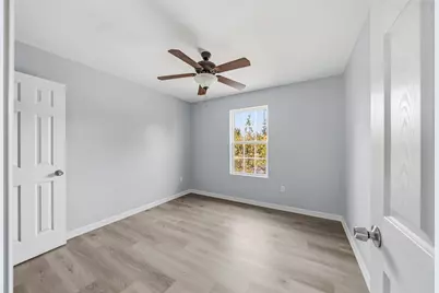 8595 Parkway Drive #B, Houston, TX 77088 - Photo 13