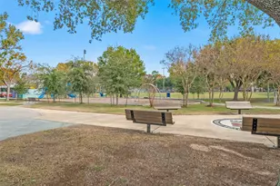 8595 Parkway Dr, Houston, TX 77088 - Photo 23