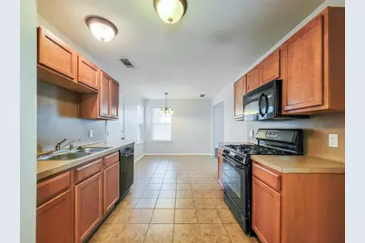 7206 Cool Springs Court, Magnolia, TX 77354 - Photo 3
