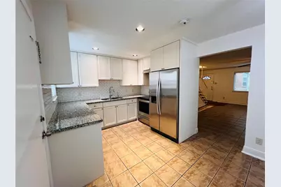 5538 Holly Street #311, Houston, TX 77081 - Photo 5