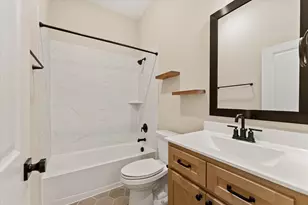 222 Sunrise Canvas Dr, Conroe, TX 77318 - Photo 5