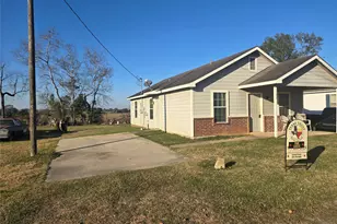 102 Wilson St, Sealy, TX 77474 - Photo 13