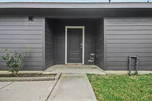 8830 Colicroot Dr, Rosharon, TX 77583 - Photo 5