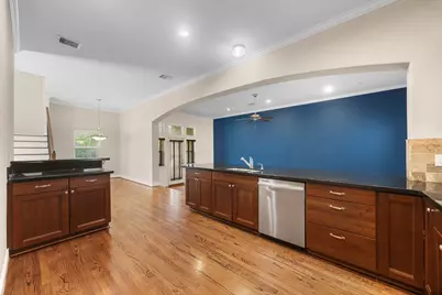 932 W 26th Street #B, Houston, TX 77008 - Photo 15