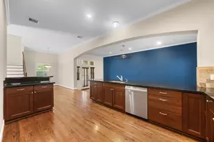 932 W 26th St, Houston, TX 77008 - Photo 15