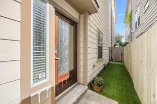 932 W 26th St, Houston, TX 77008 - Photo 3