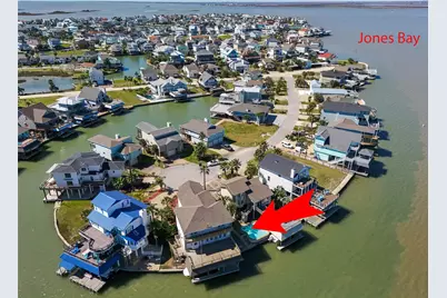 1306 Outrigger, Tiki Island, TX 77554 - Photo 3