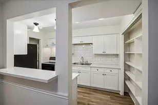 11540 Chimney Rock Rd, Houston, TX 77035 - Photo 5