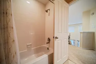 74 E Lakeridge Dr, The Woodlands, TX 77381 - Photo 39