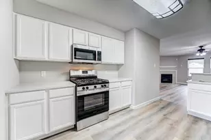 8038 Narrow Brook Way, Houston, TX 77016 - Photo 15