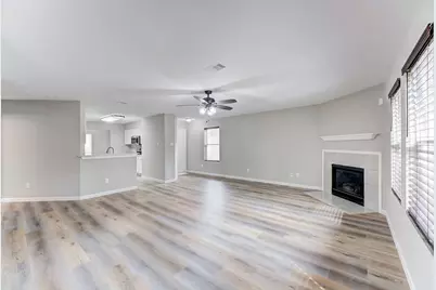 8038 Narrow Brook Way, Houston, TX 77016 - Photo 9