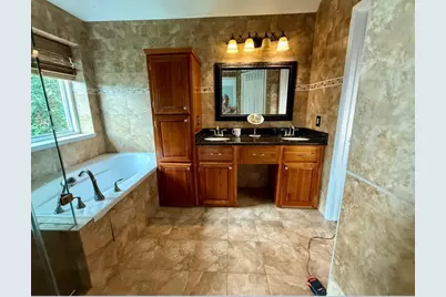 10407 Redwood Drive, Baytown, TX 77523 - Photo 17