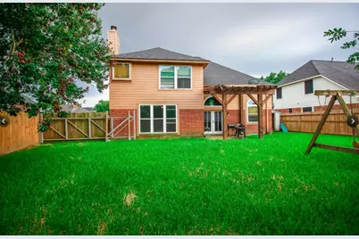 10407 Redwood Drive, Baytown, TX 77523 - Photo 31