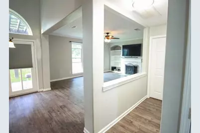 10407 Redwood Drive, Baytown, TX 77523 - Photo 9