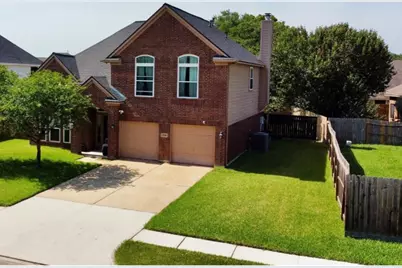 10407 Redwood Drive, Baytown, TX 77523 - Photo 3