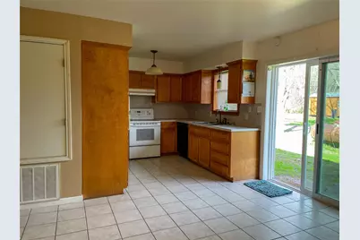 401 Anderson Road, Cuero, TX 77954 - Photo 9