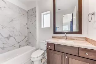 1243 W 15th 1/2 St, Houston, TX 77008 - Photo 33