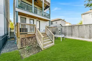 1243 W 15th 1/2 St, Houston, TX 77008 - Photo 45