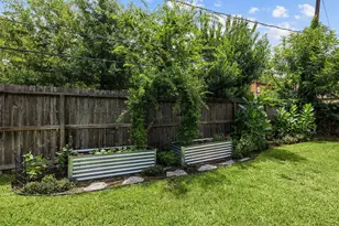 1922 Shadowdale Dr, Houston, TX 77043 - Photo 23