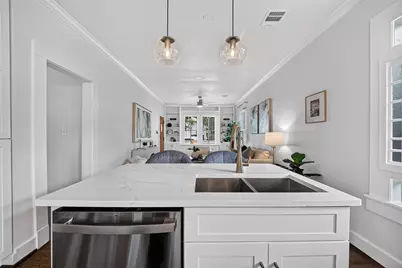 904 Arlington Street, Houston, TX 77008 - Photo 13
