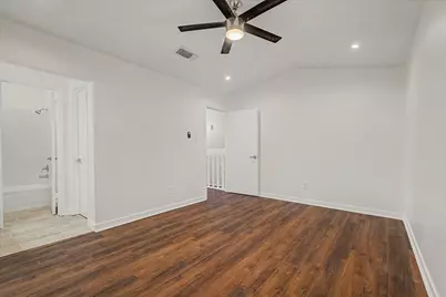 12500 Brookglade Circle #179, Houston, TX 77099 - Photo 17