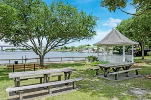 415 Narcissus Rd, Clear Lake Shores, TX 77565 - Photo 37